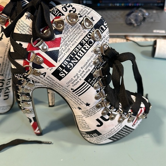 🔥RED KISS "Rocky" Bootie CURVED HEEL British UK Pattern PLATFORM Lace Up URBAN - Picture 3 of 11